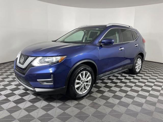 Used 2018 Nissan Rogue SV w/ Sun & Sound Touring Package image 5