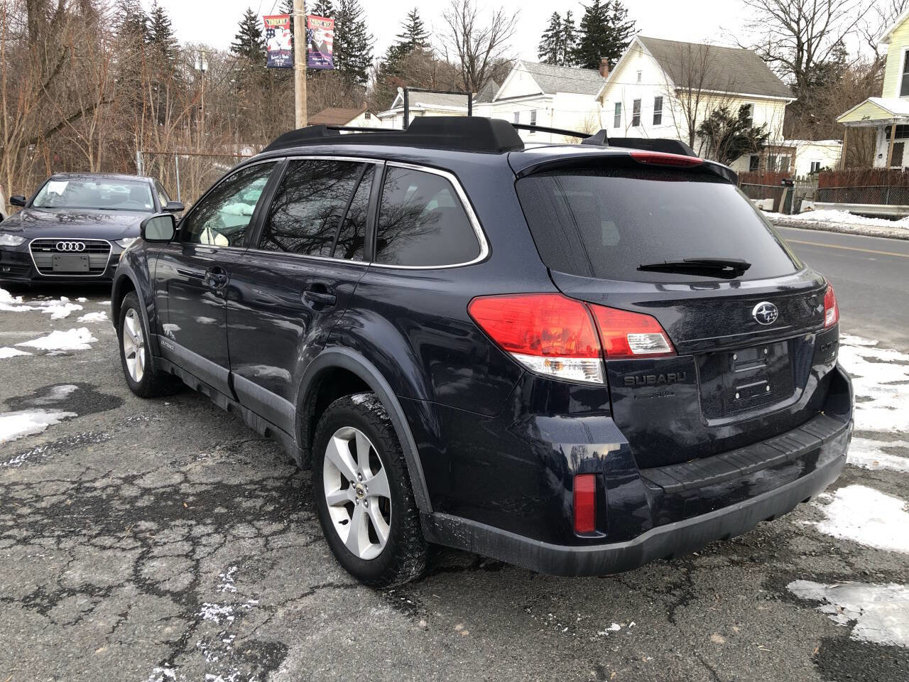 Used 2014 Subaru Outback 2.5i Premium w/ Moonroof Package image 7