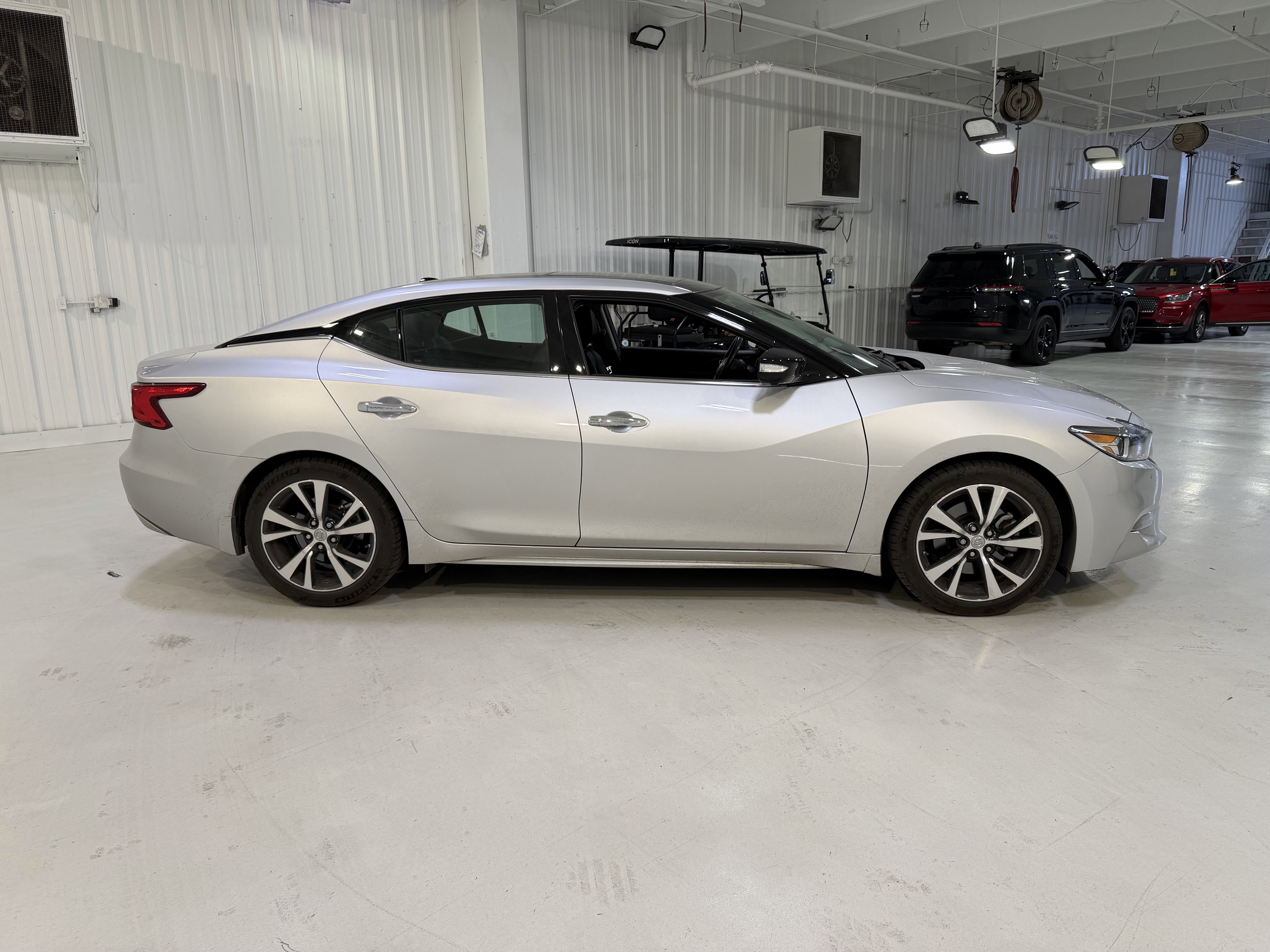 Used 2016 Nissan Maxima Platinum image 6