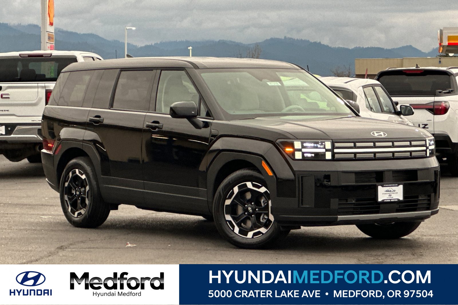 New 2026 Hyundai Santa Fe SE