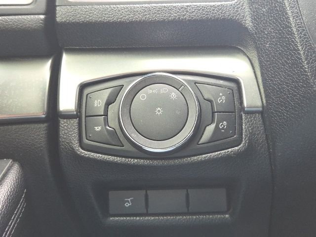 Used 2018 Ford Explorer XLT w/ Equipment Group 202A image 25