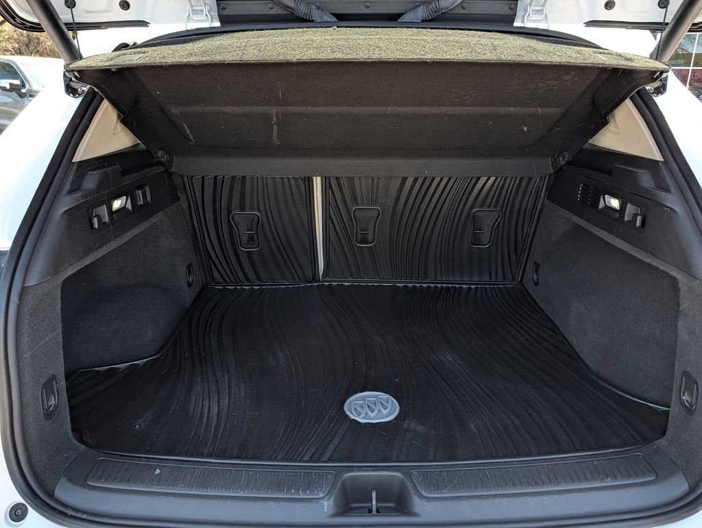 Used 2023 Buick Envision Avenir AWD/4WD image 24