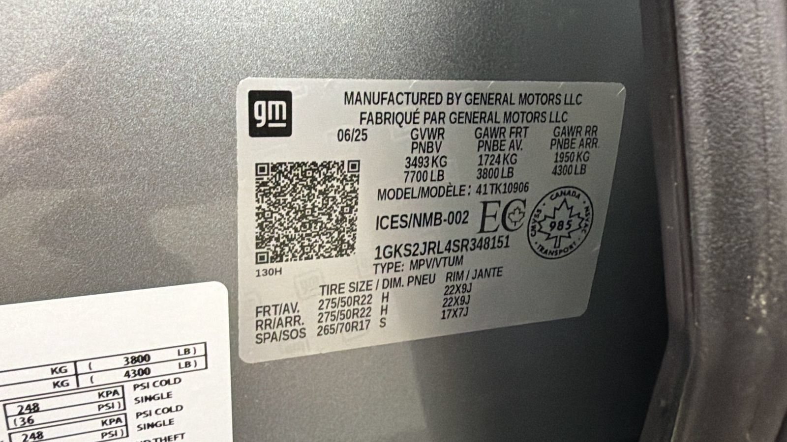 Used 2025 GMC Yukon XL Denali w/ Sun & Power Step Package AWD/4WD image 40