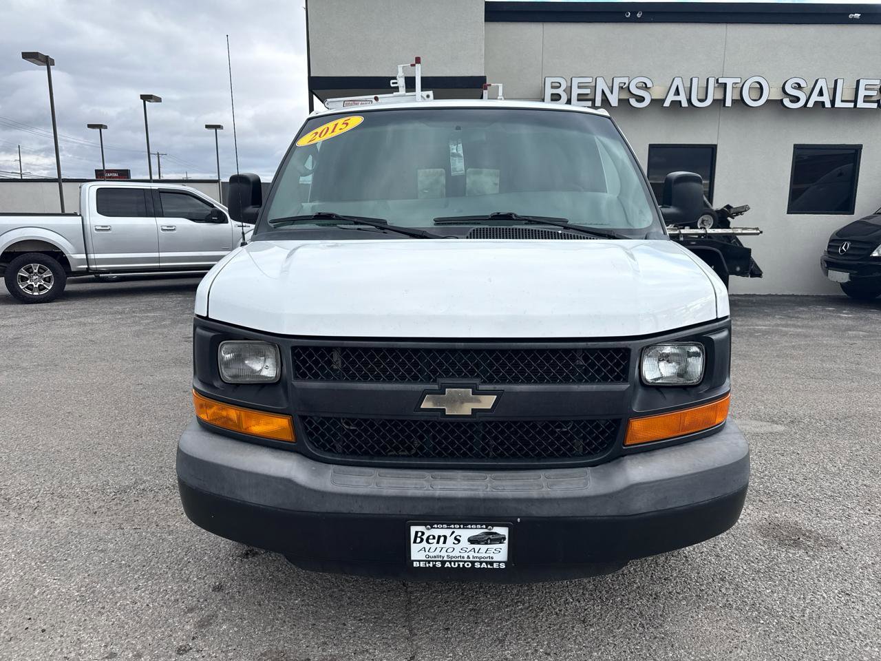 Used 2015 Chevrolet Express 2500 image 3