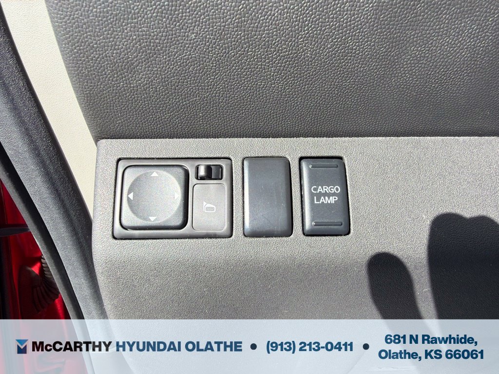 Used 2011 Nissan Frontier SV w/ SV Premium Utility Pkg RWD image 15