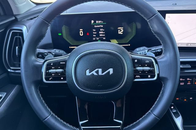 Certified 2025 Kia Sorento EX AWD/4WD image 32