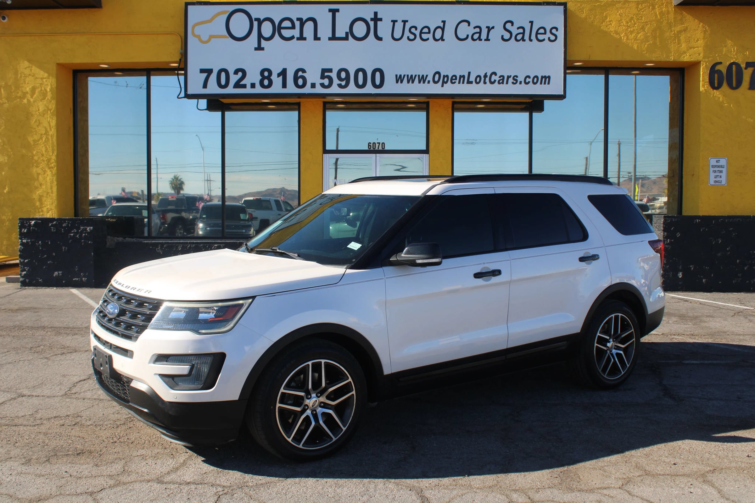 Used 2017 Ford Explorer Sport w/ Equipment Group 401A AWD/4WD image 1