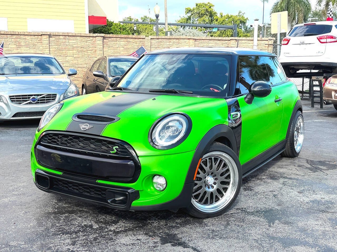 Used 2019 MINI Cooper S FWD image 2