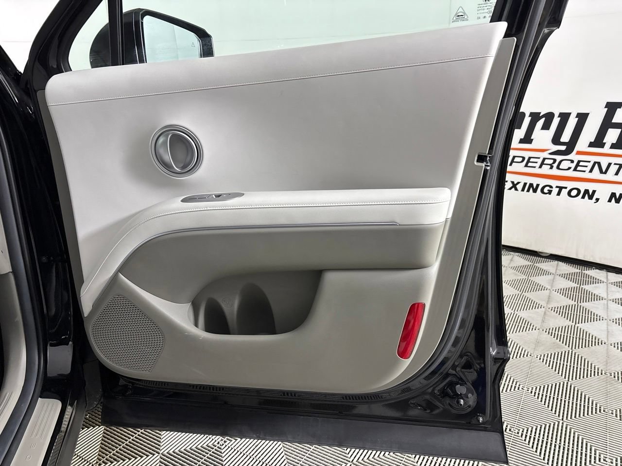 Used 2026 Hyundai Palisade SEL FWD image 29