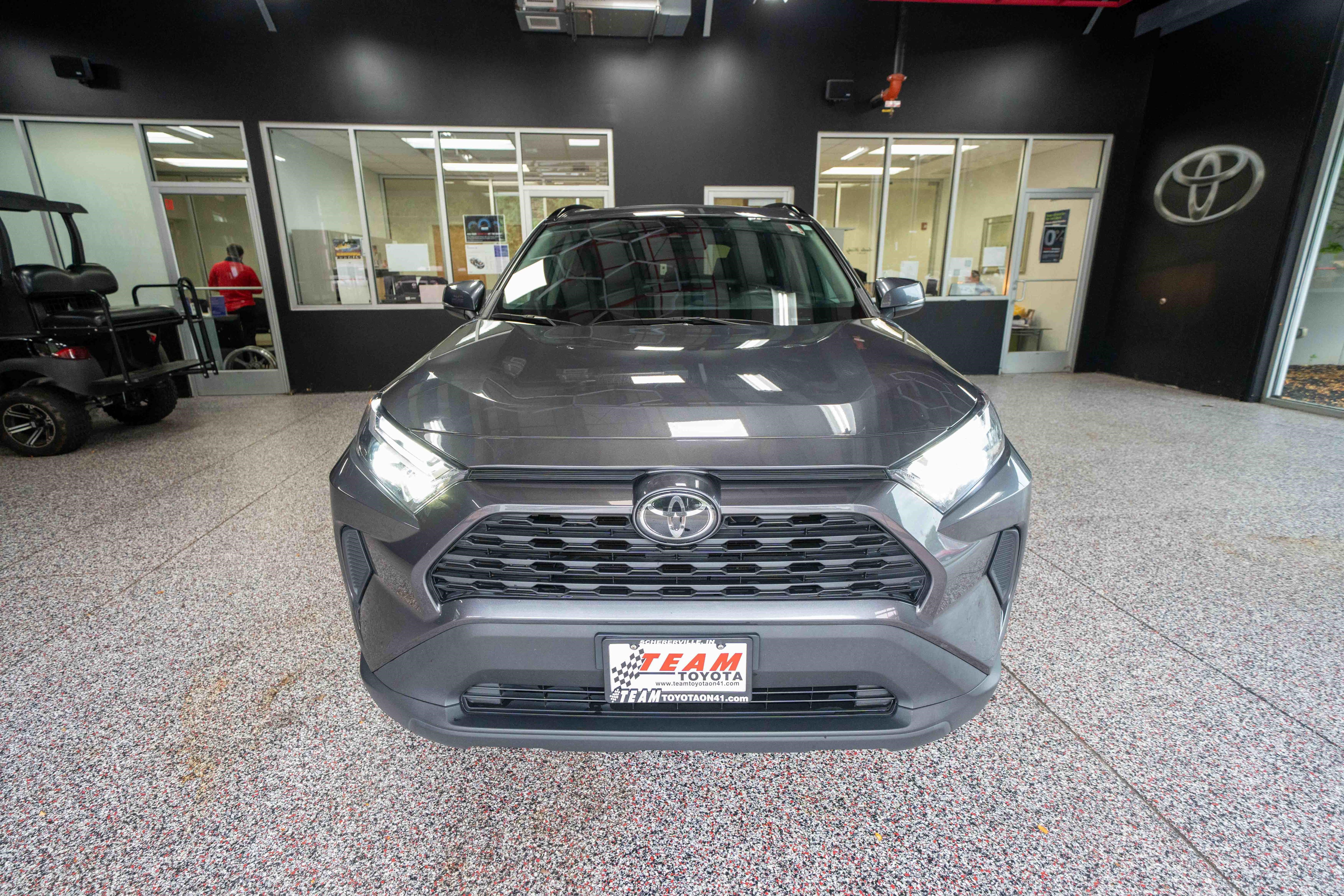 Used 2022 Toyota RAV4 XLE w/ Convenience Package AWD/4WD image 6
