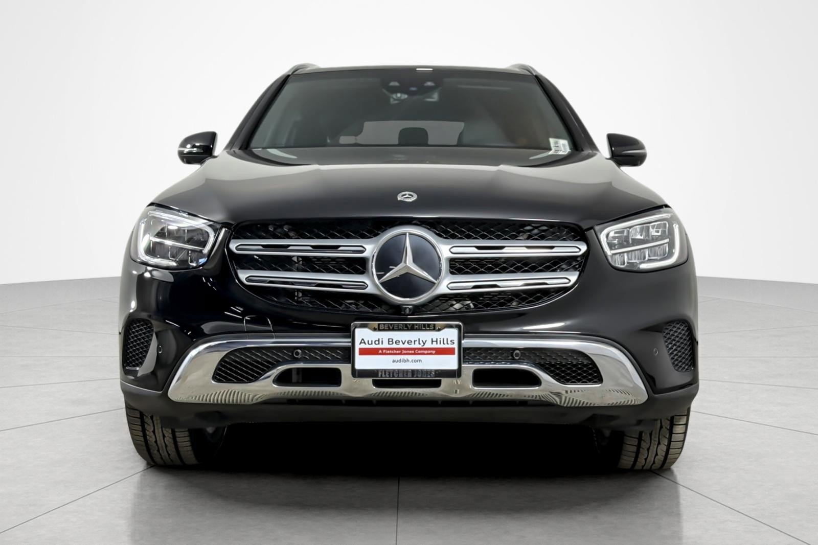 Used 2022 Mercedes-Benz GLC 300 w/ Premium Package Lite image 8