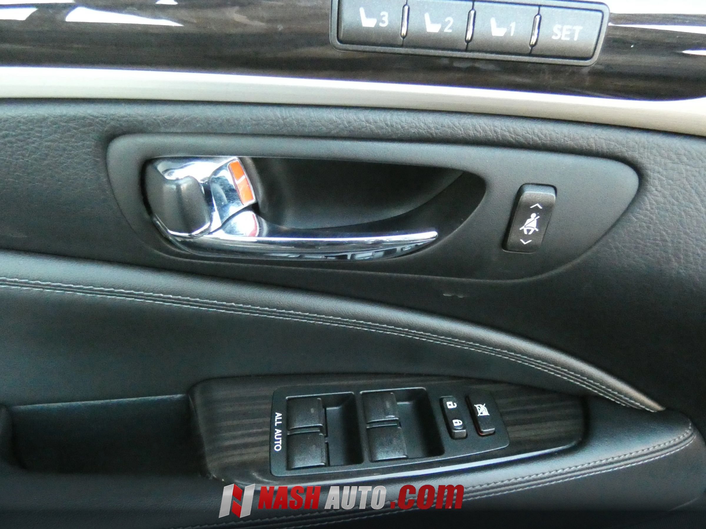 Used 2013 Lexus LS 460 w/ Ultra Luxury Pkg RWD image 58