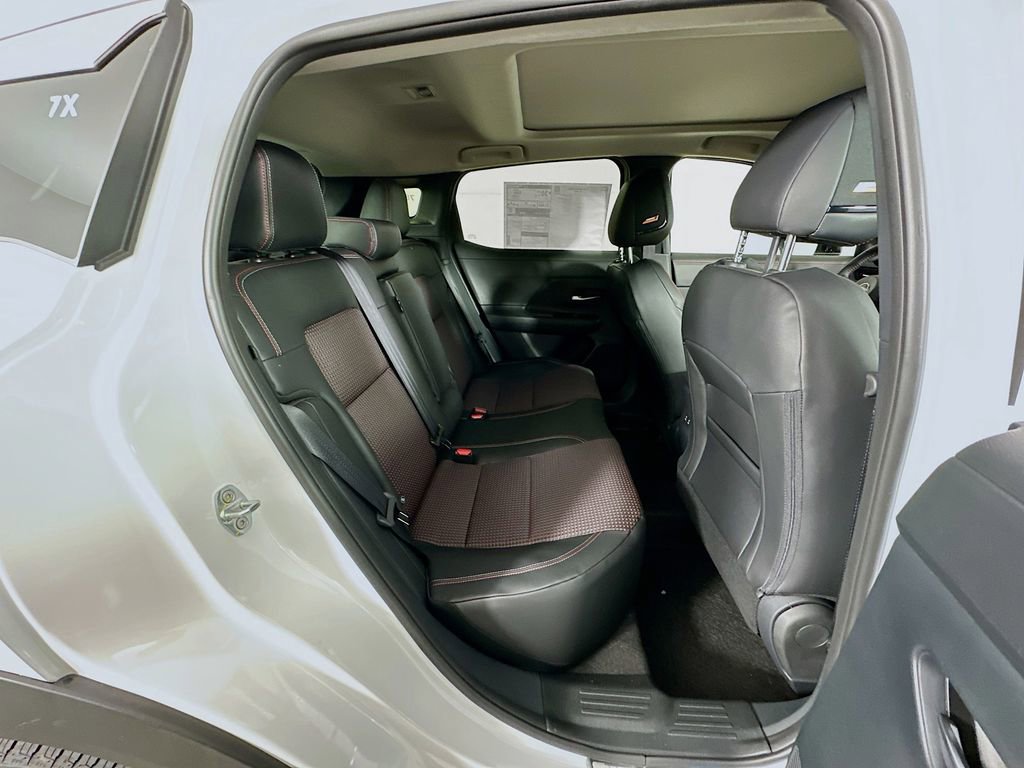 New 2026 Nissan Kicks SR w/ SR Premium Package image 34