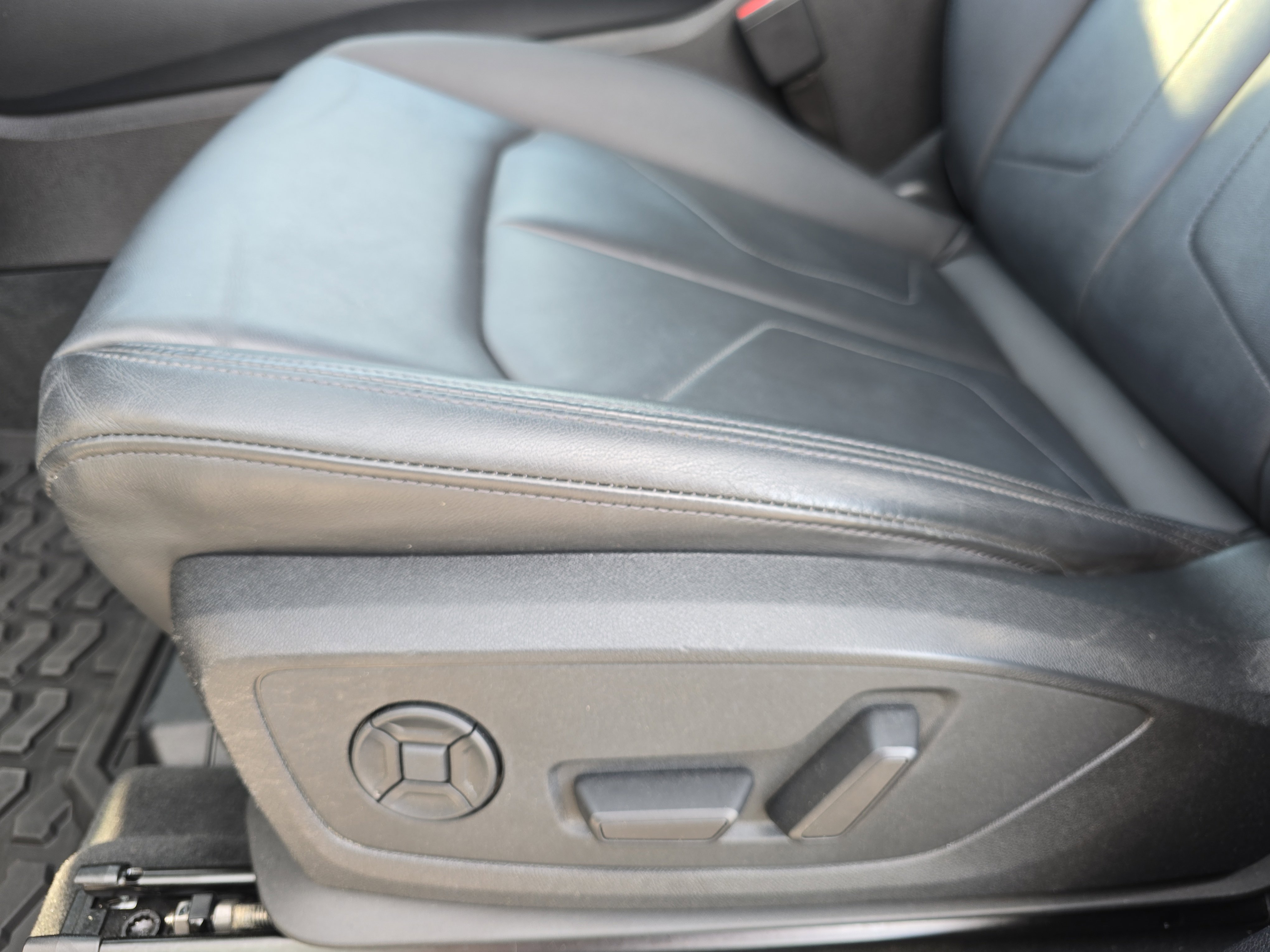 Used 2022 Audi Q3 2.0T Premium Plus image 29