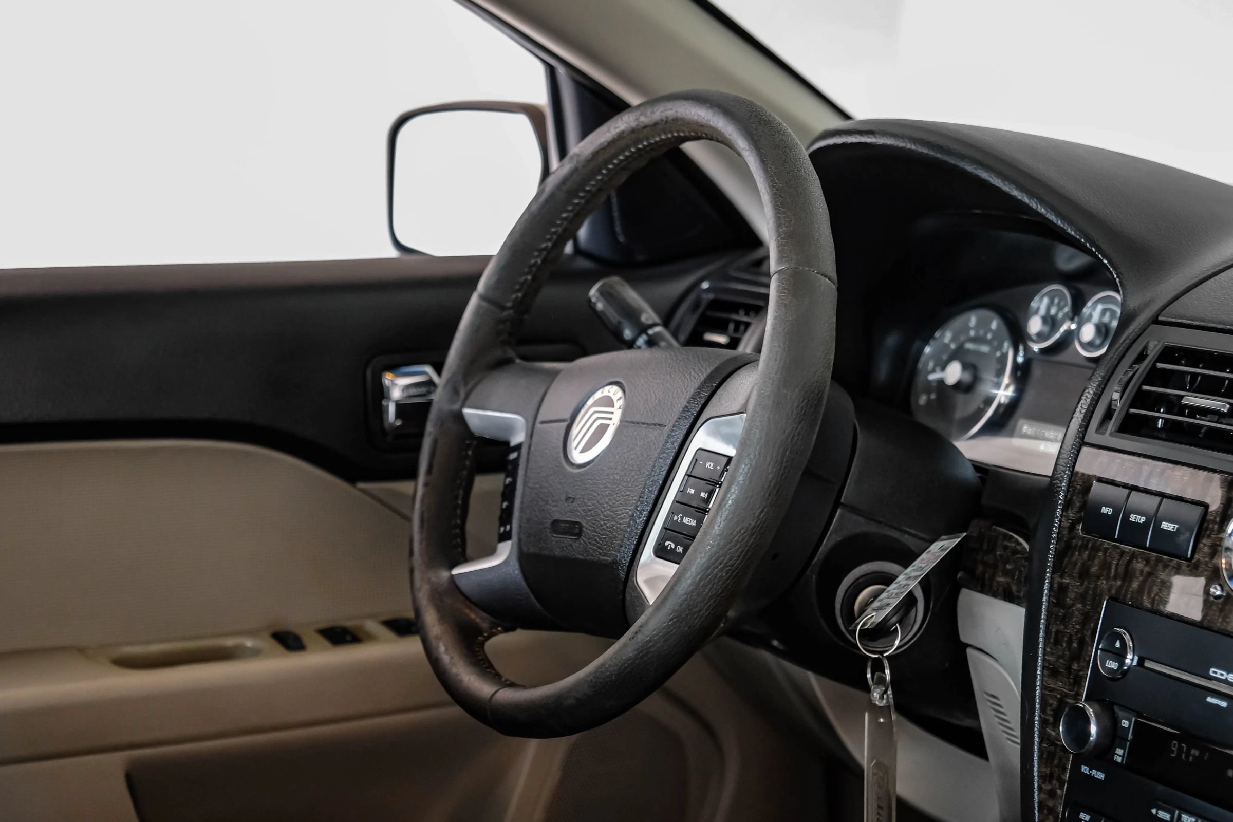 Used 2008 Mercury Milan Premier FWD image 14