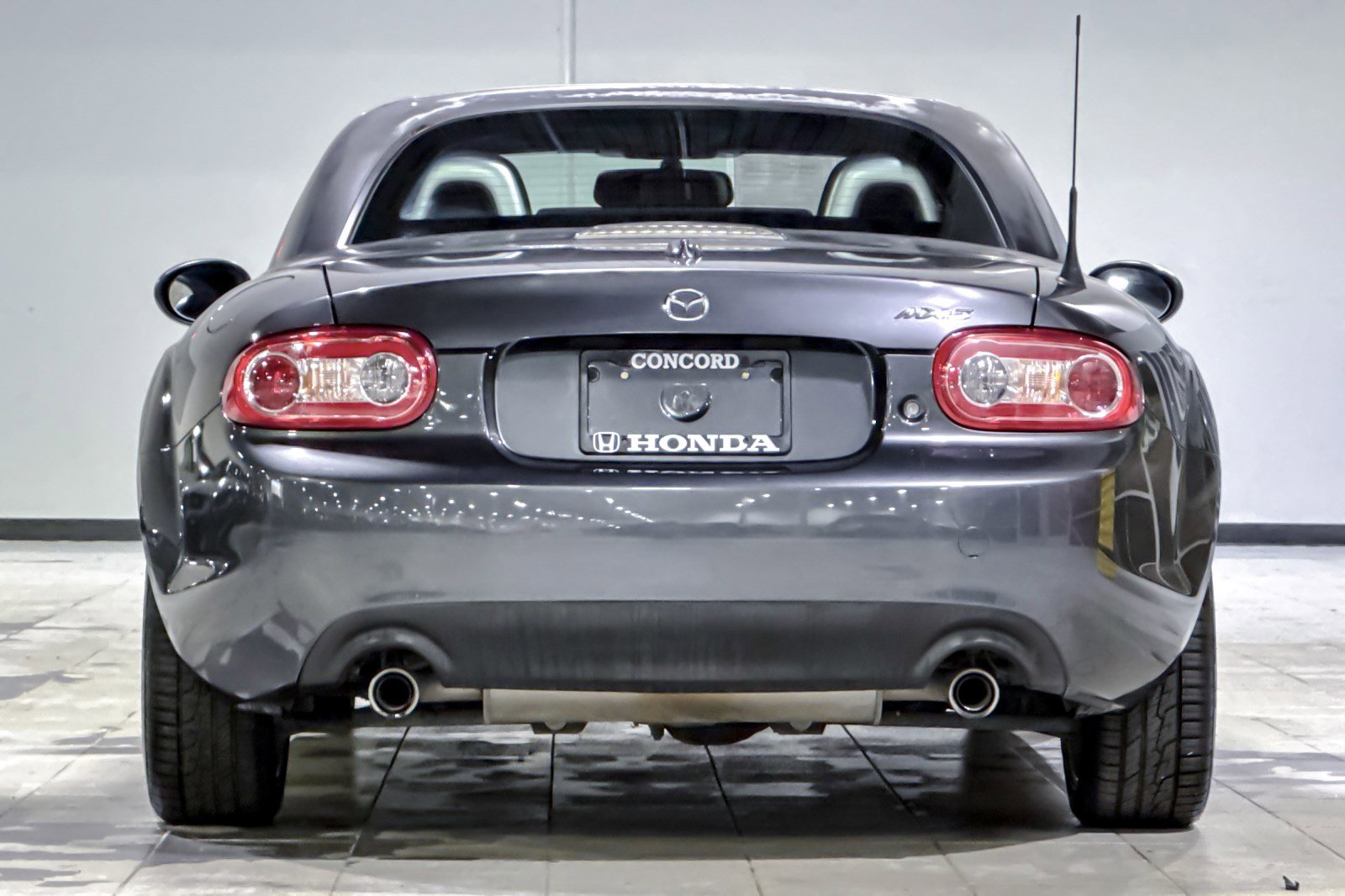 Used 2015 MAZDA MX-5 Miata Grand Touring w/ Premium Package image 9