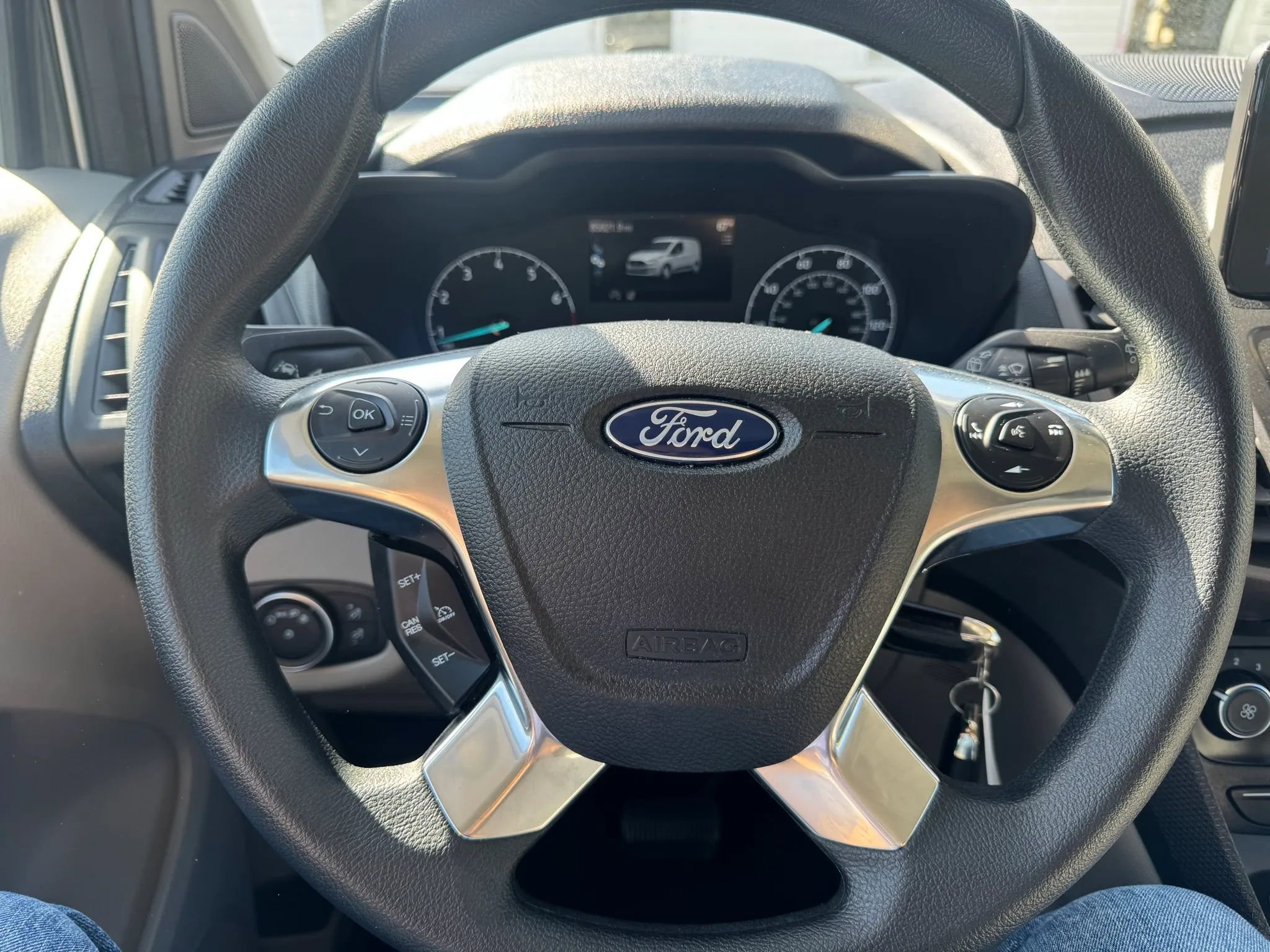 Used 2023 Ford Transit Connect XLT FWD image 12