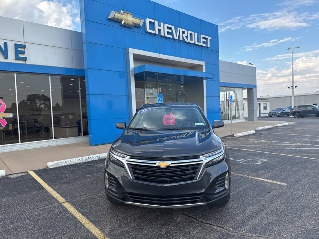 Used 2022 Chevrolet Equinox LT image 2
