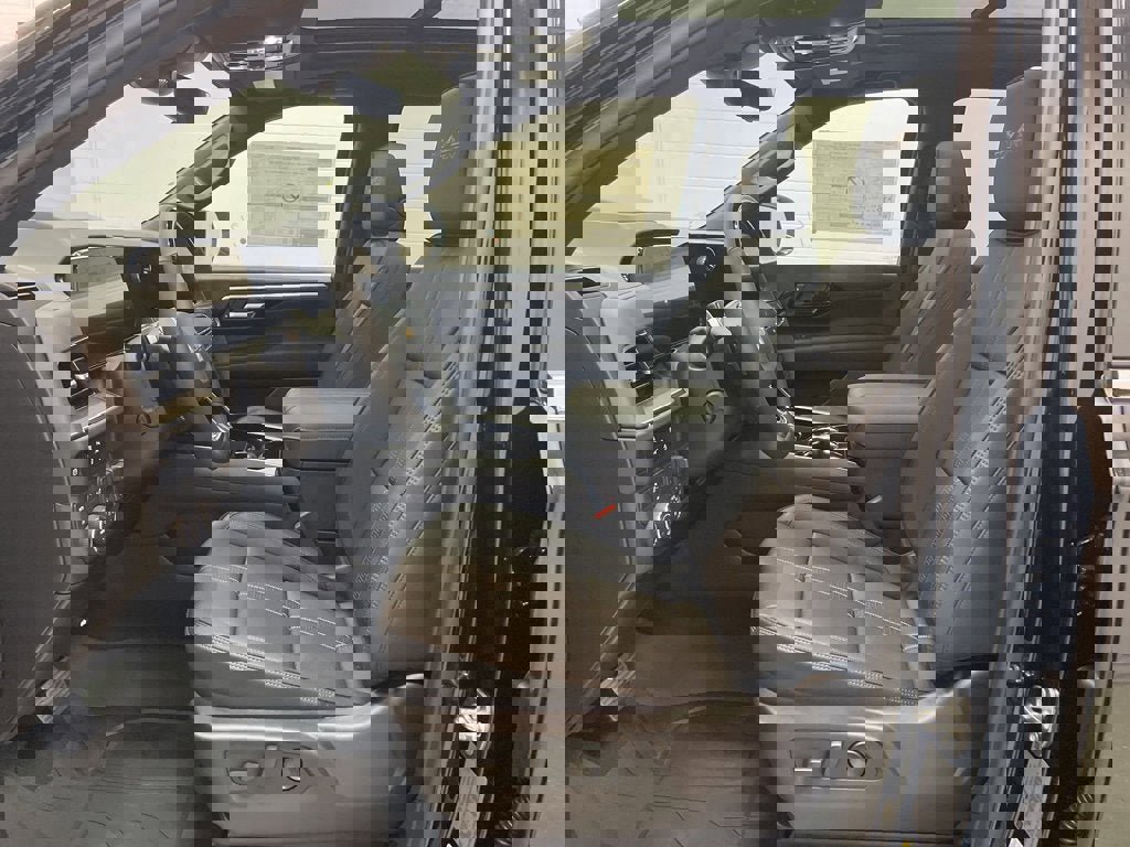 New 2026 Chevrolet Tahoe High Country image 9