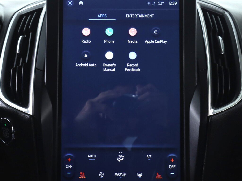 Used 2022 Ford Edge Titanium image 17