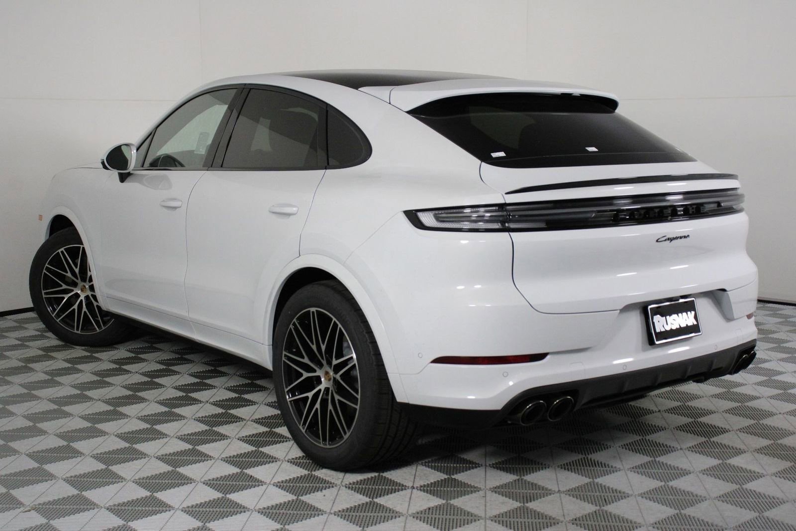 New 2026 Porsche Cayenne Coupe image 3
