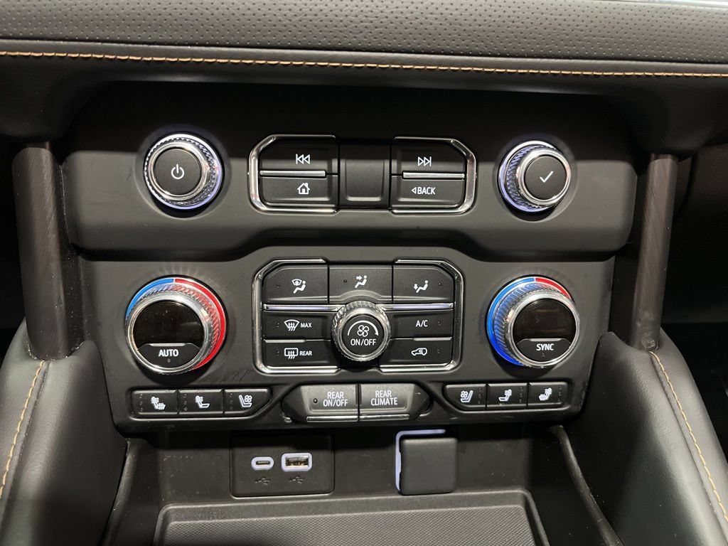 Certified 2023 GMC Yukon AT4 w/ Technology Package AWD/4WD image 32