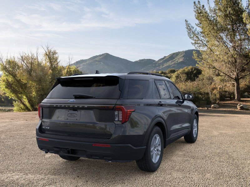 New 2026 Ford Explorer Active image 8