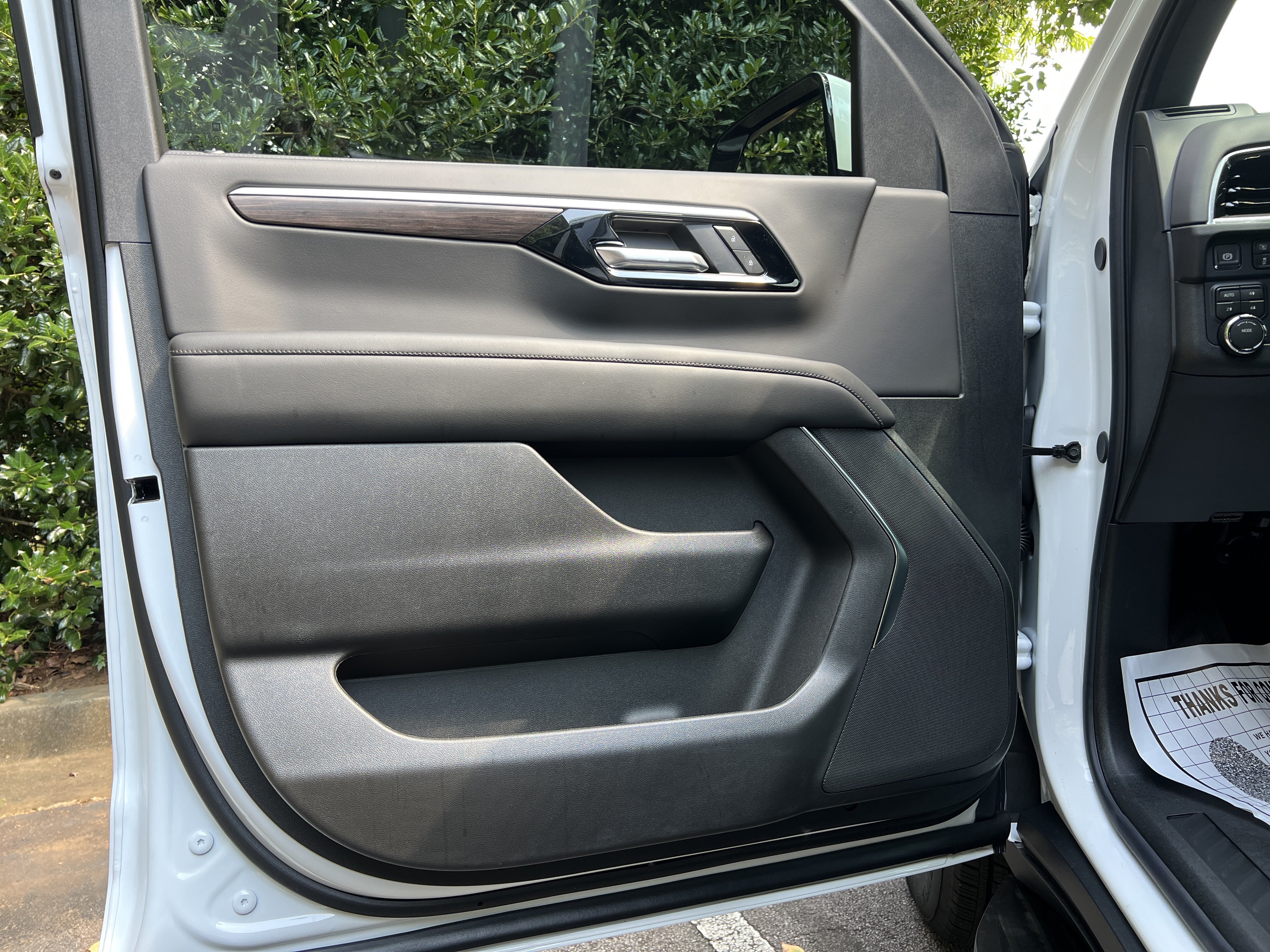 New 2026 Chevrolet Suburban LS w/ LPO, Get Active Package AWD/4WD image 15