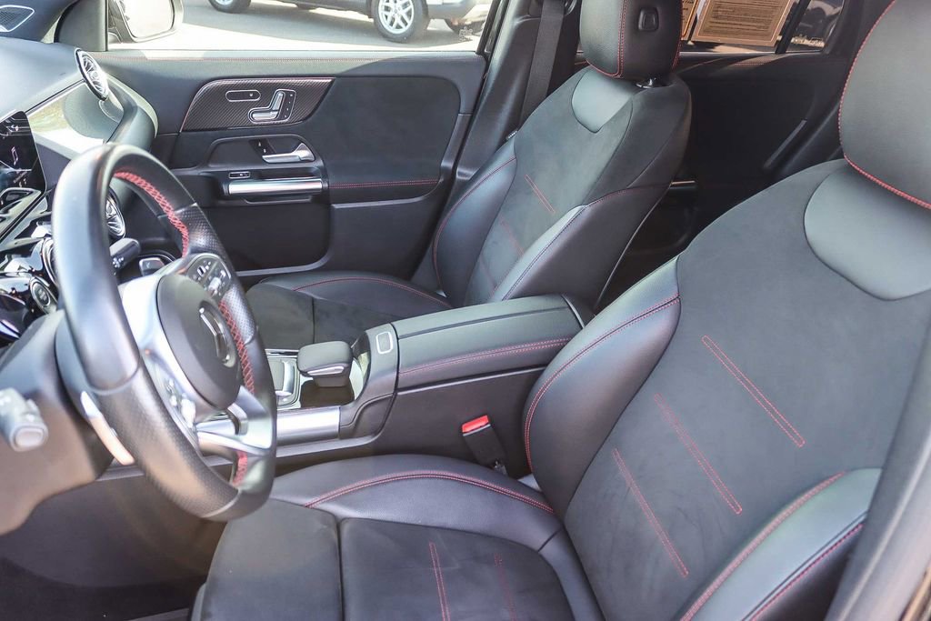 Used 2021 Mercedes-Benz GLA 250 4MATIC image 40