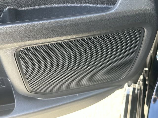 Used 2022 Toyota Sienna Platinum image 25