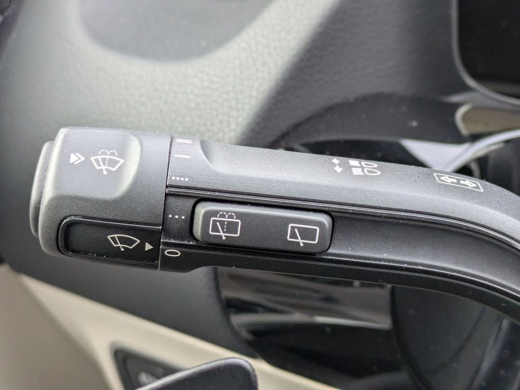 Used 2023 Mercedes-Benz GLA 250 4MATIC image 21