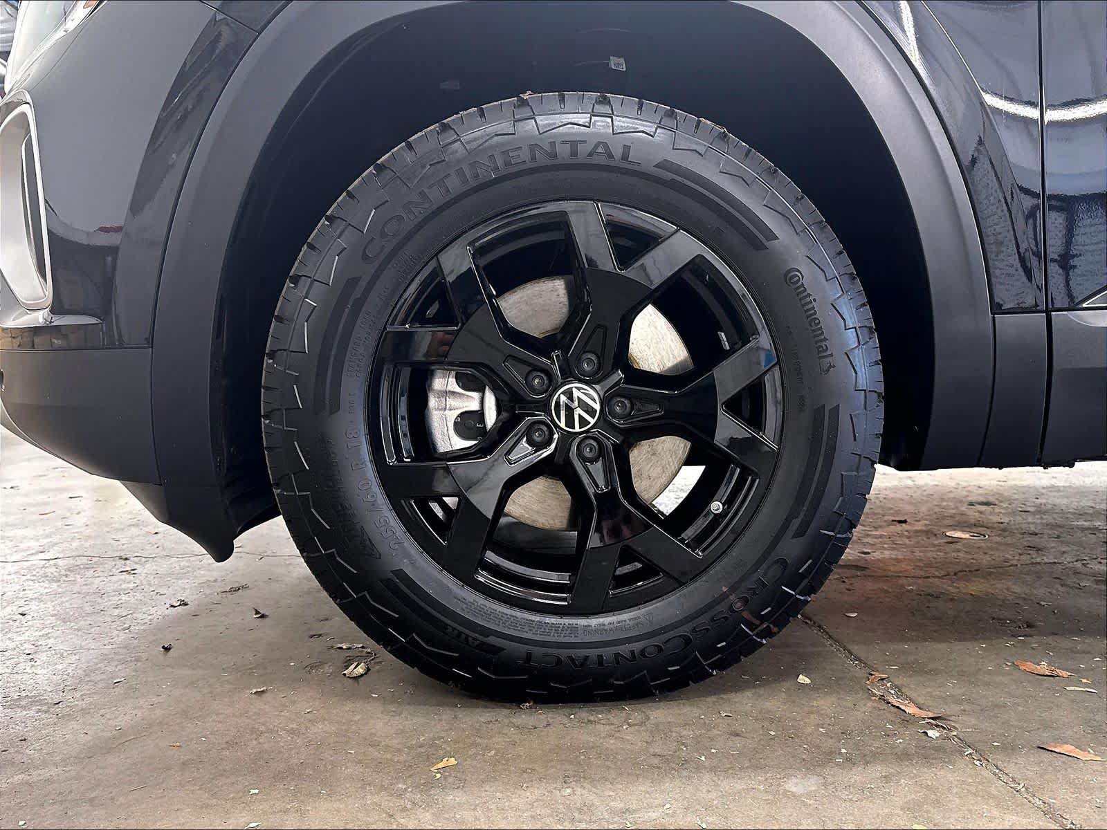 New 2026 Volkswagen Atlas Peak Edition AWD/4WD image 13