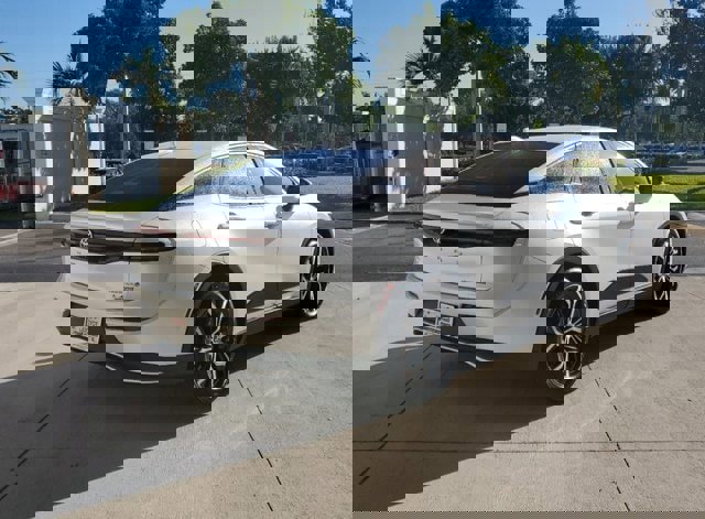 Used 2025 Toyota Crown XLE image 4