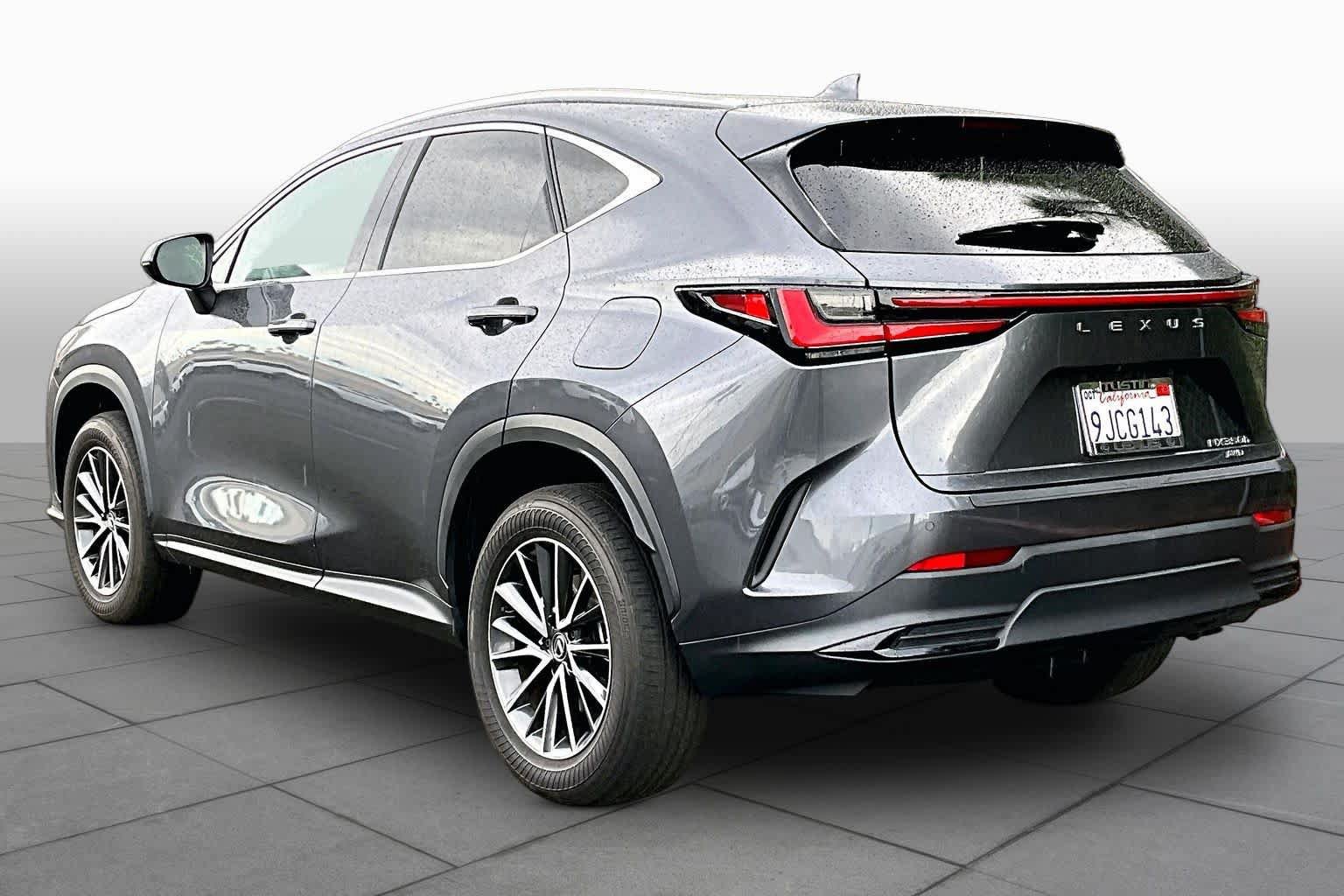 Used 2024 Lexus NX 350h AWD image 11