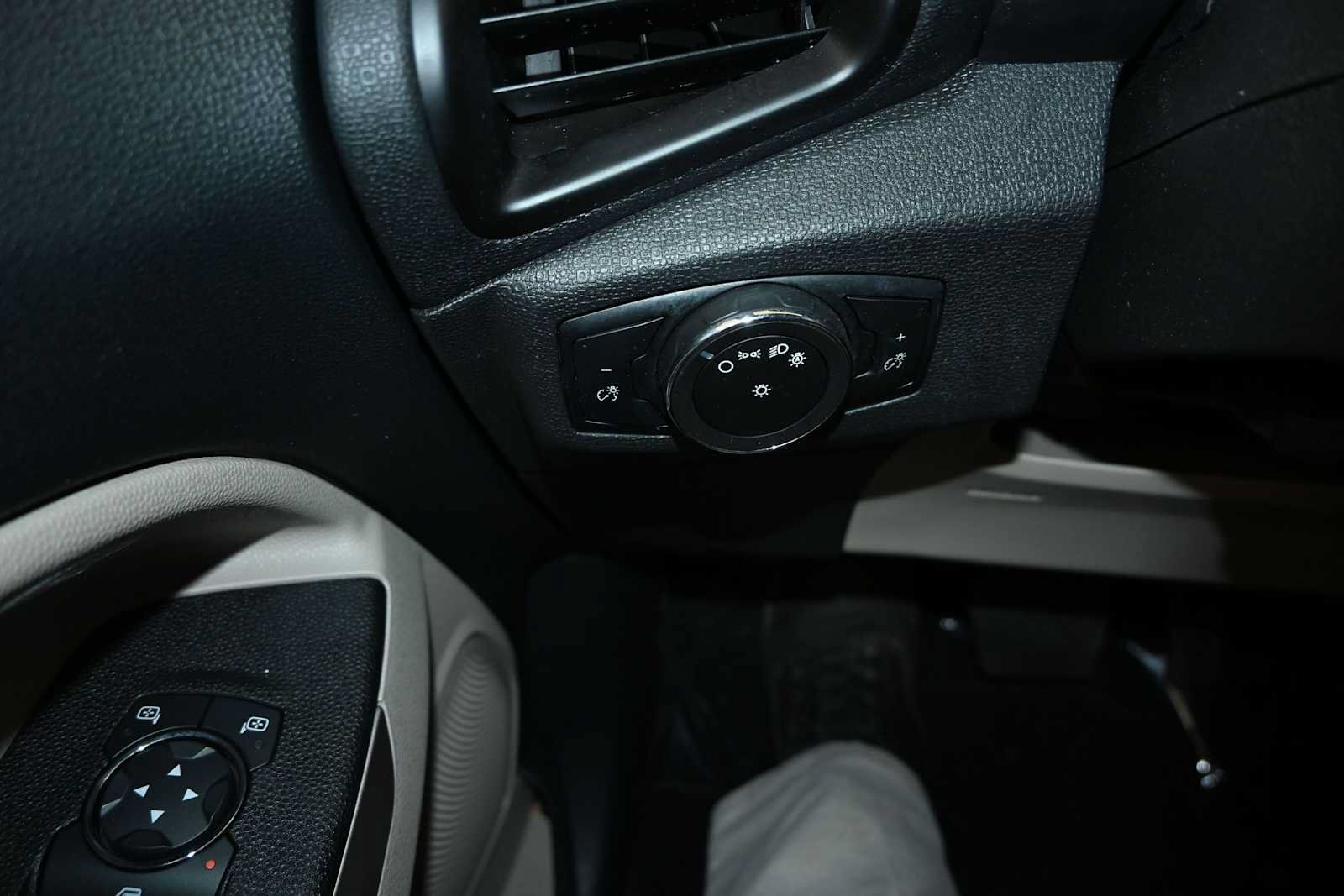 Used 2022 Ford EcoSport S AWD/4WD image 19