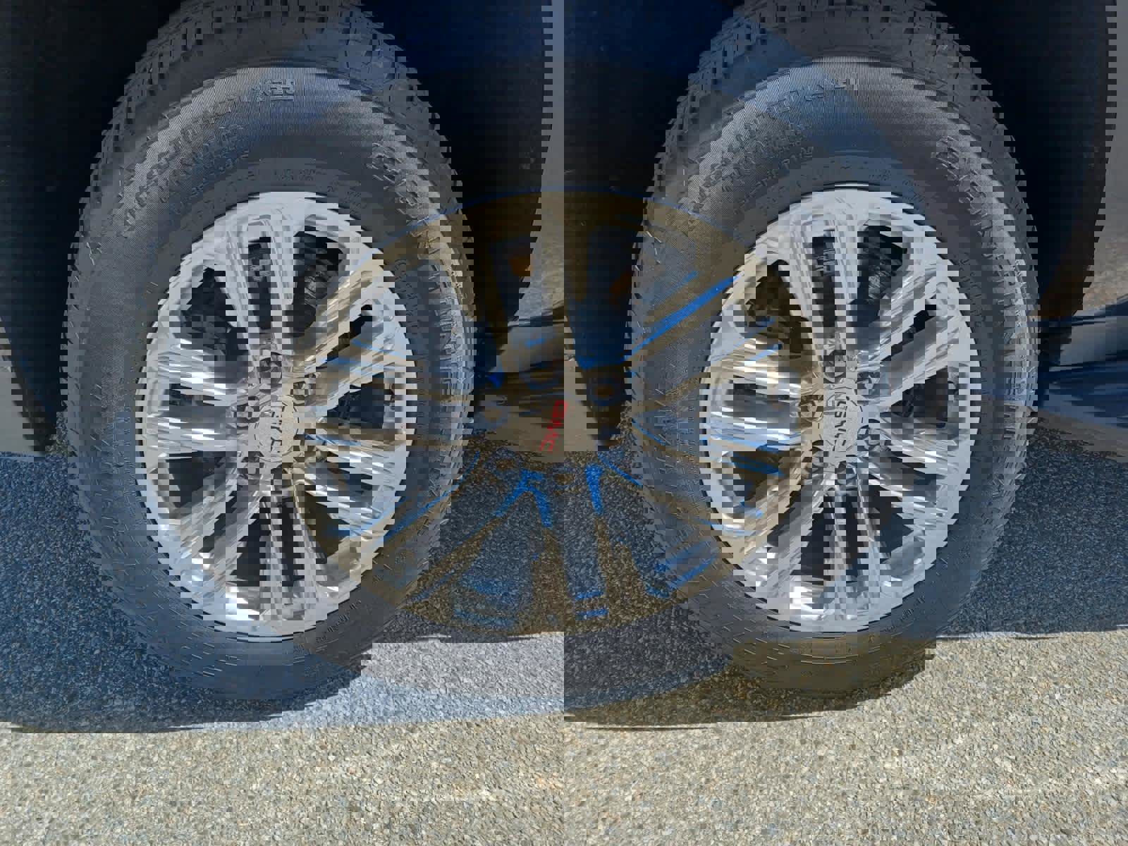 Used 2023 GMC Yukon XL SLT image 30