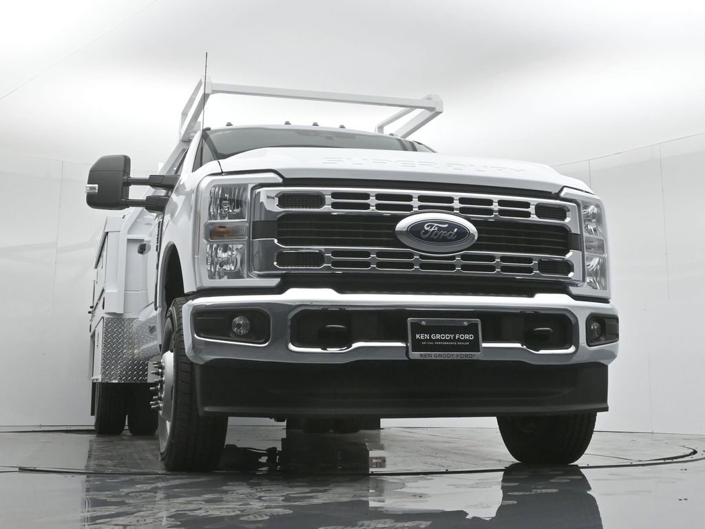 New 2024 Ford F350 XL w/ XL Chrome Package image 38
