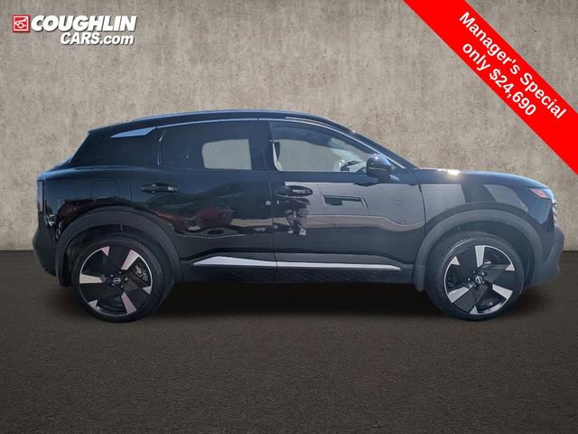 Certified 2025 Nissan Kicks SR image 9
