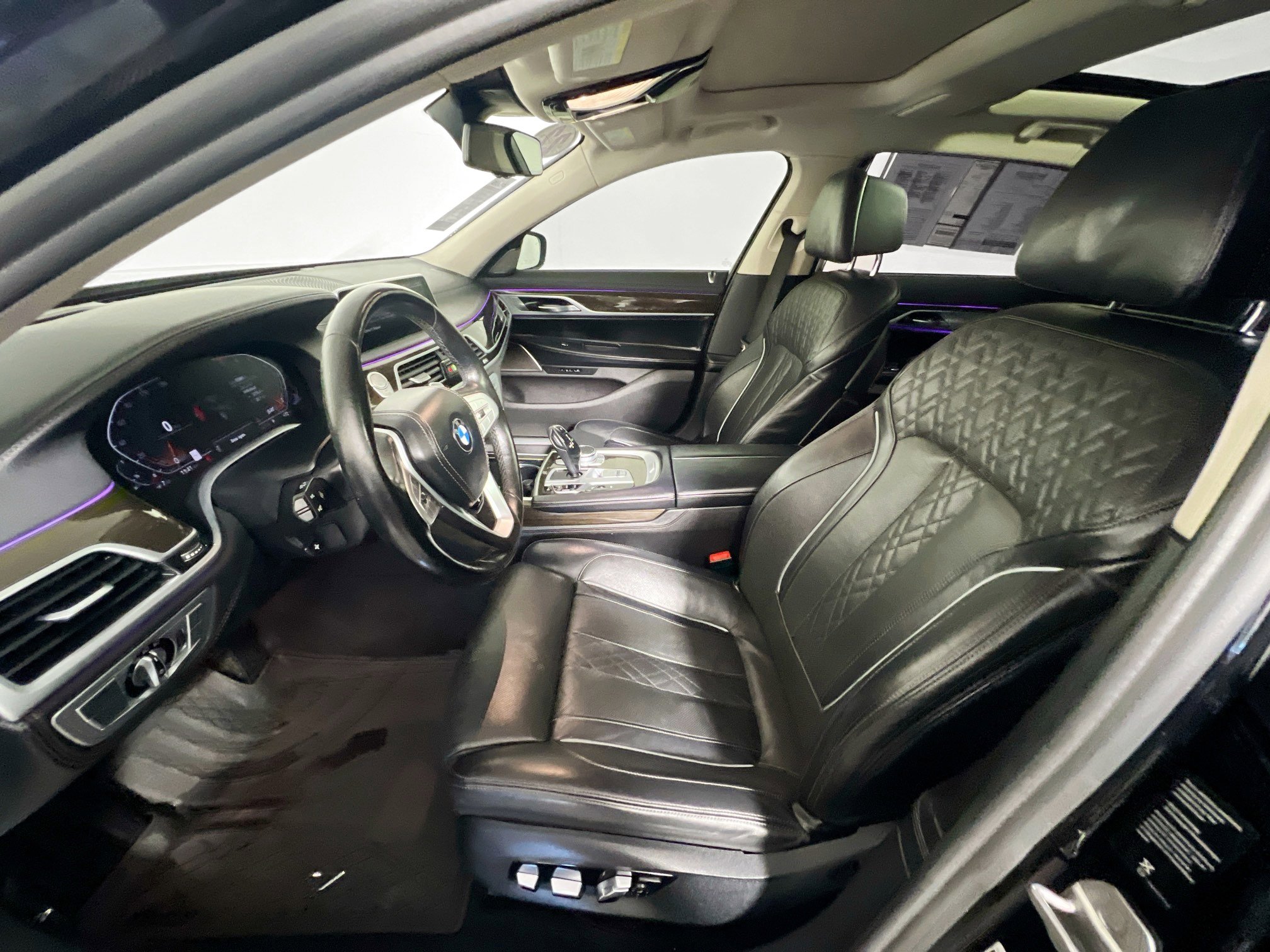 Used 2022 BMW 740i xDrive w/ Premium Package image 14