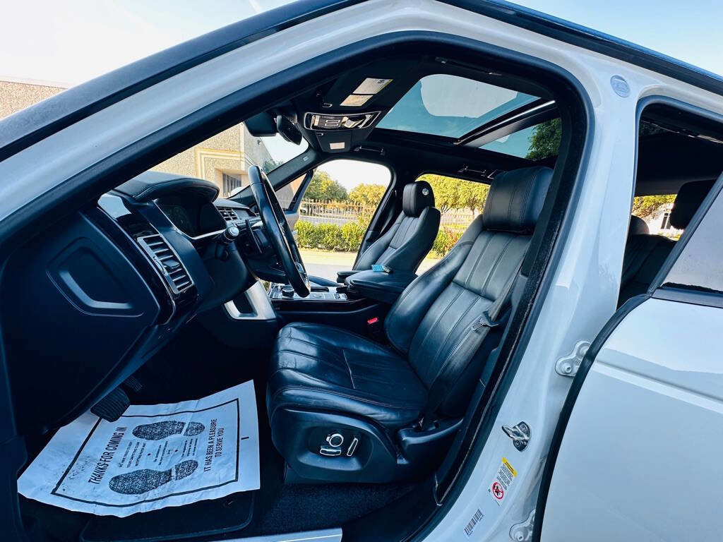 Used 2017 Land Rover Range Rover HSE image 11
