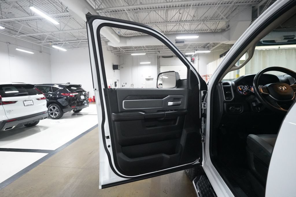 Used 2020 RAM 3500 Big Horn AWD/4WD image 28