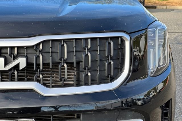 Used 2024 Kia Telluride LX image 54