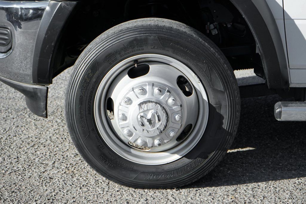 Used 2022 RAM 5500 Tradesman w/ Chrome Appearance Group image 44