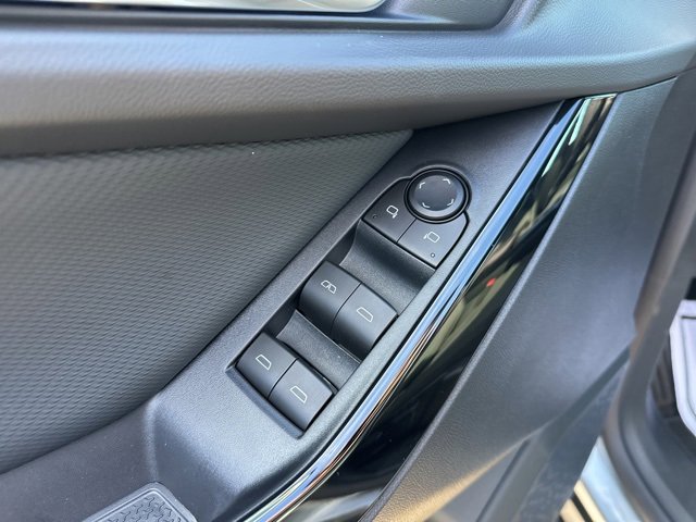 New 2026 Chevrolet Equinox LT image 27