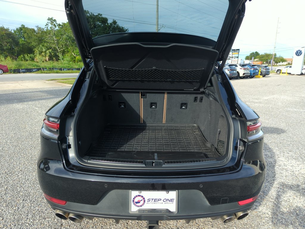 Used 2020 Porsche Macan S AWD/4WD image 30