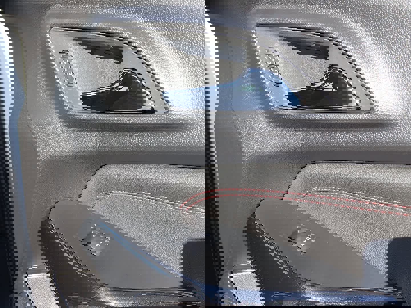 New 2026 Chevrolet Trax RS w/ Sunroof Package image 48