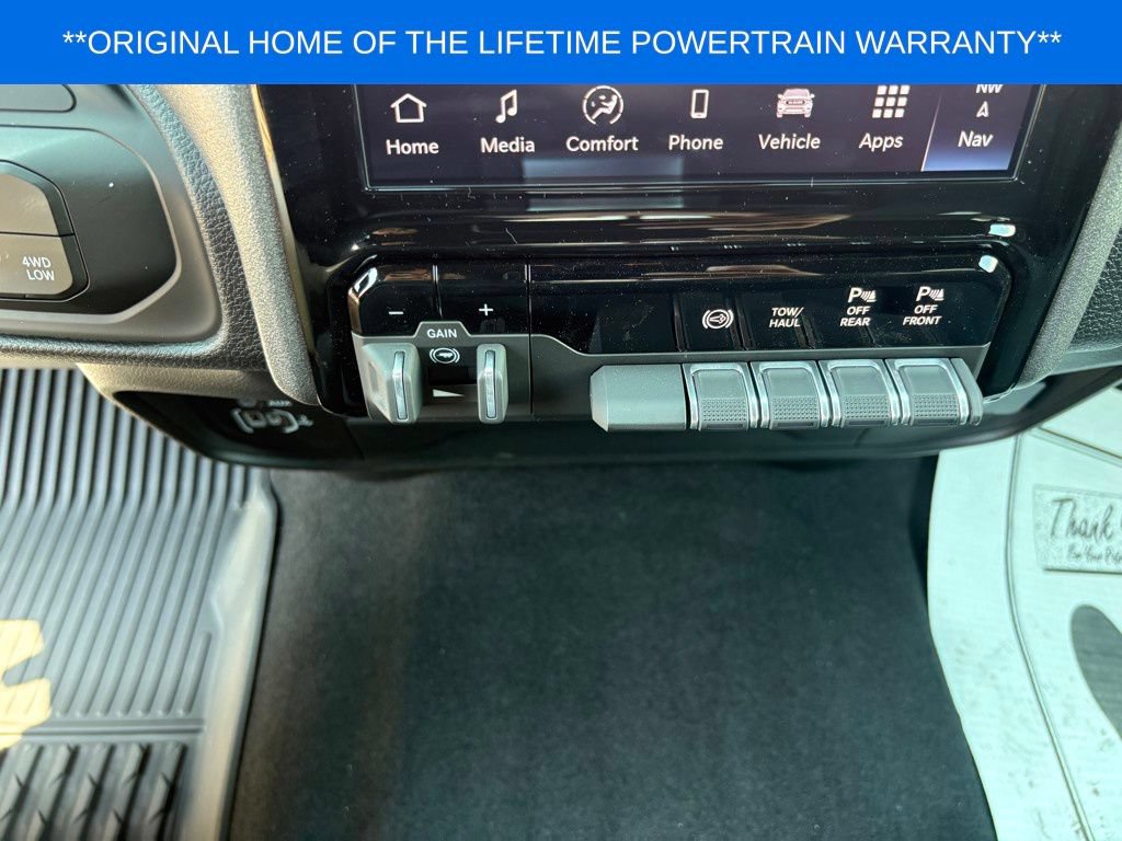 New 2025 RAM 2500 Tradesman AWD/4WD image 16