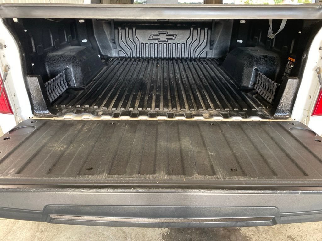Used 2019 Chevrolet Silverado 1500 LT w/ All-Star Edition AWD/4WD image 12