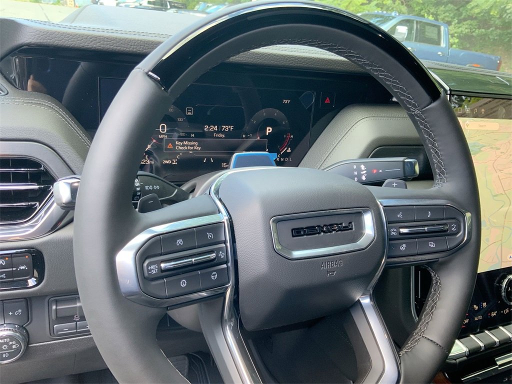 New 2025 GMC Yukon Denali w/ Denali Reserve Package image 36