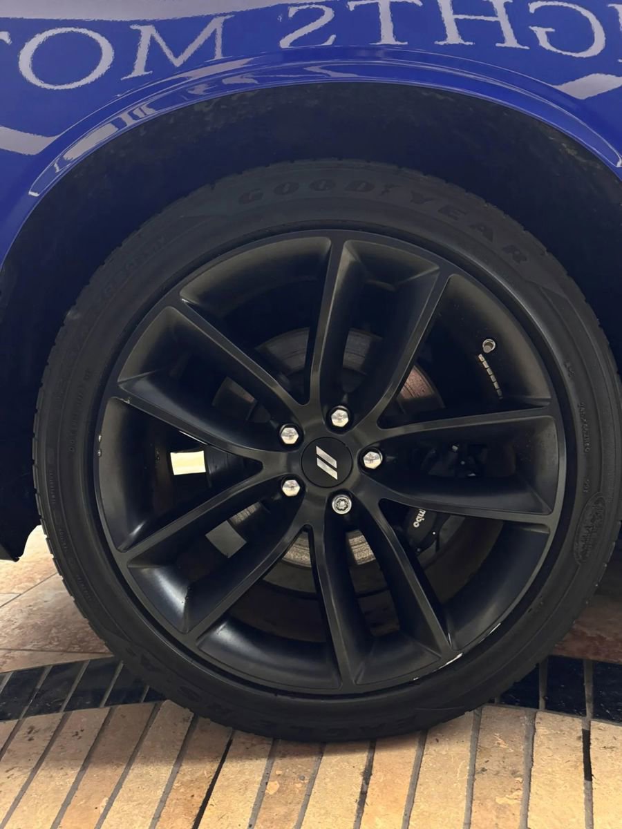 Used 2022 Dodge Challenger R/T w/ Performance Handling Group RWD image 21